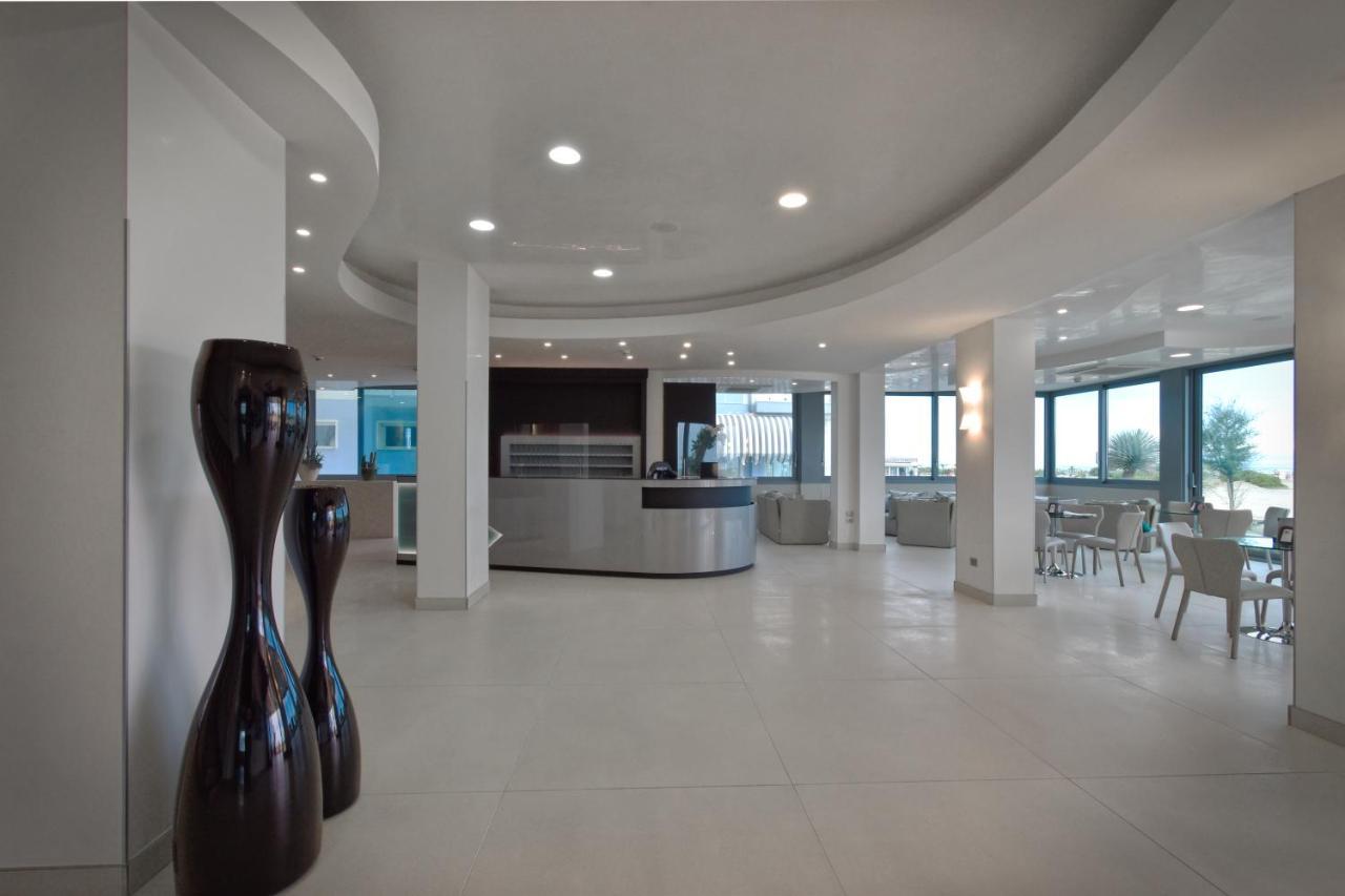 קאורלה Hotel Monaco מראה חיצוני תמונה