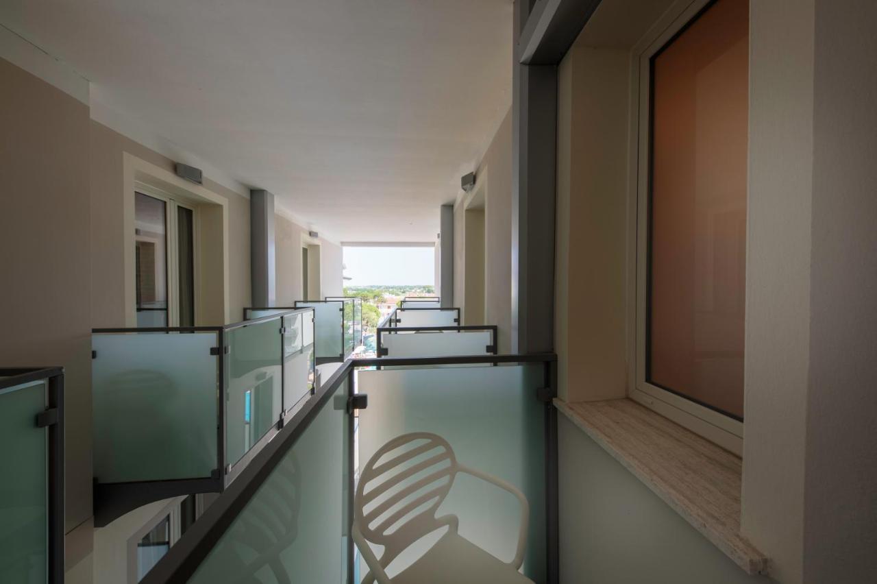 קאורלה Hotel Monaco מראה חיצוני תמונה