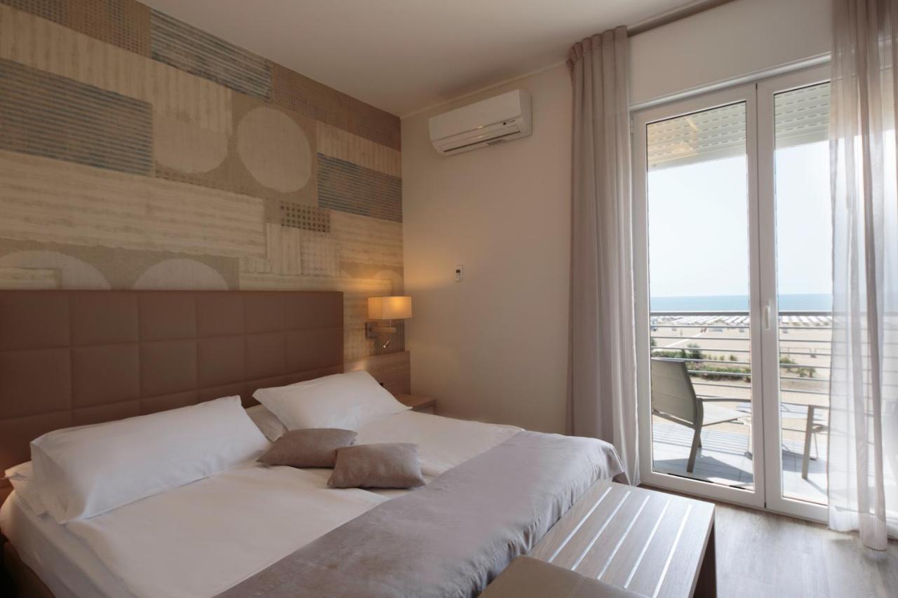 קאורלה Hotel Monaco מראה חיצוני תמונה