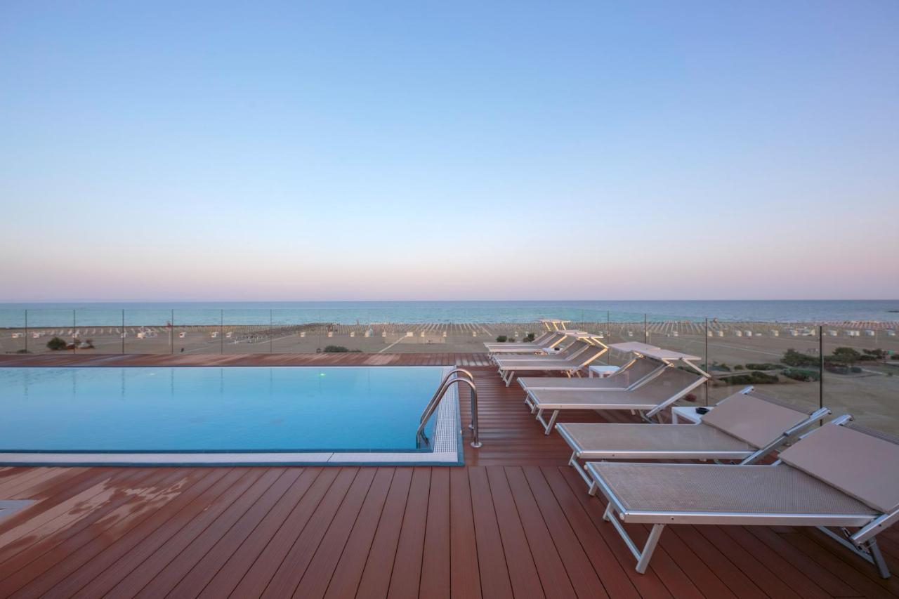 קאורלה Hotel Monaco מראה חיצוני תמונה