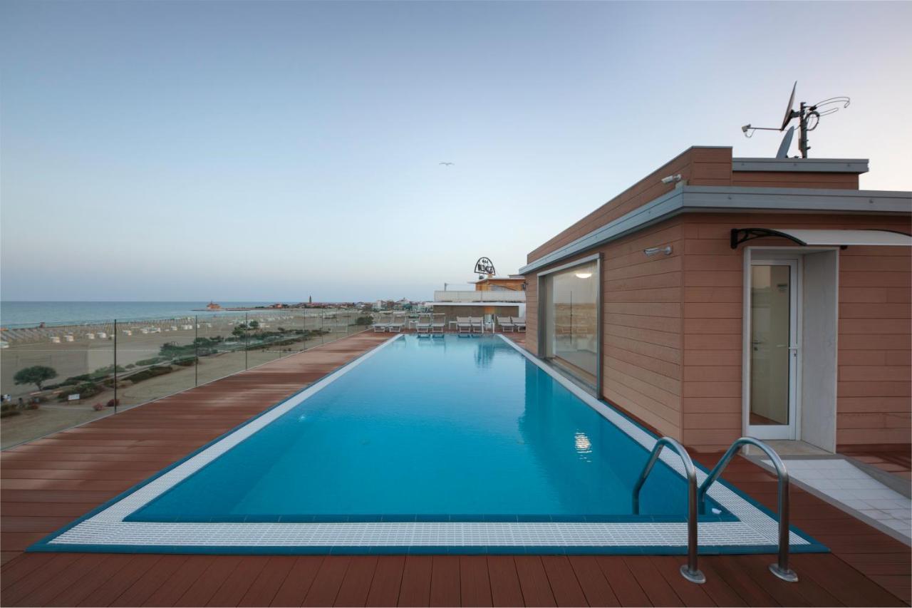 קאורלה Hotel Monaco מראה חיצוני תמונה