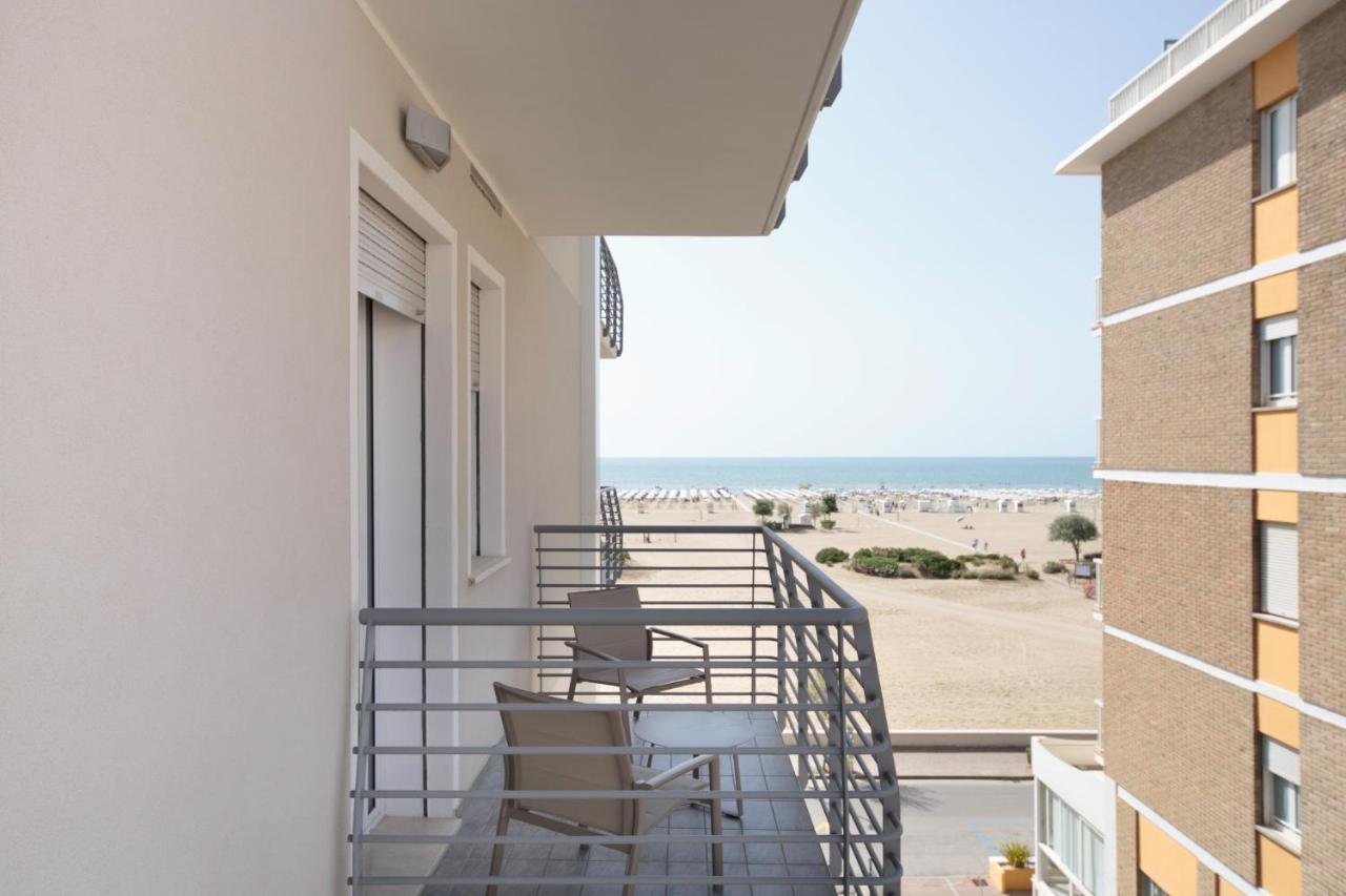 קאורלה Hotel Monaco מראה חיצוני תמונה