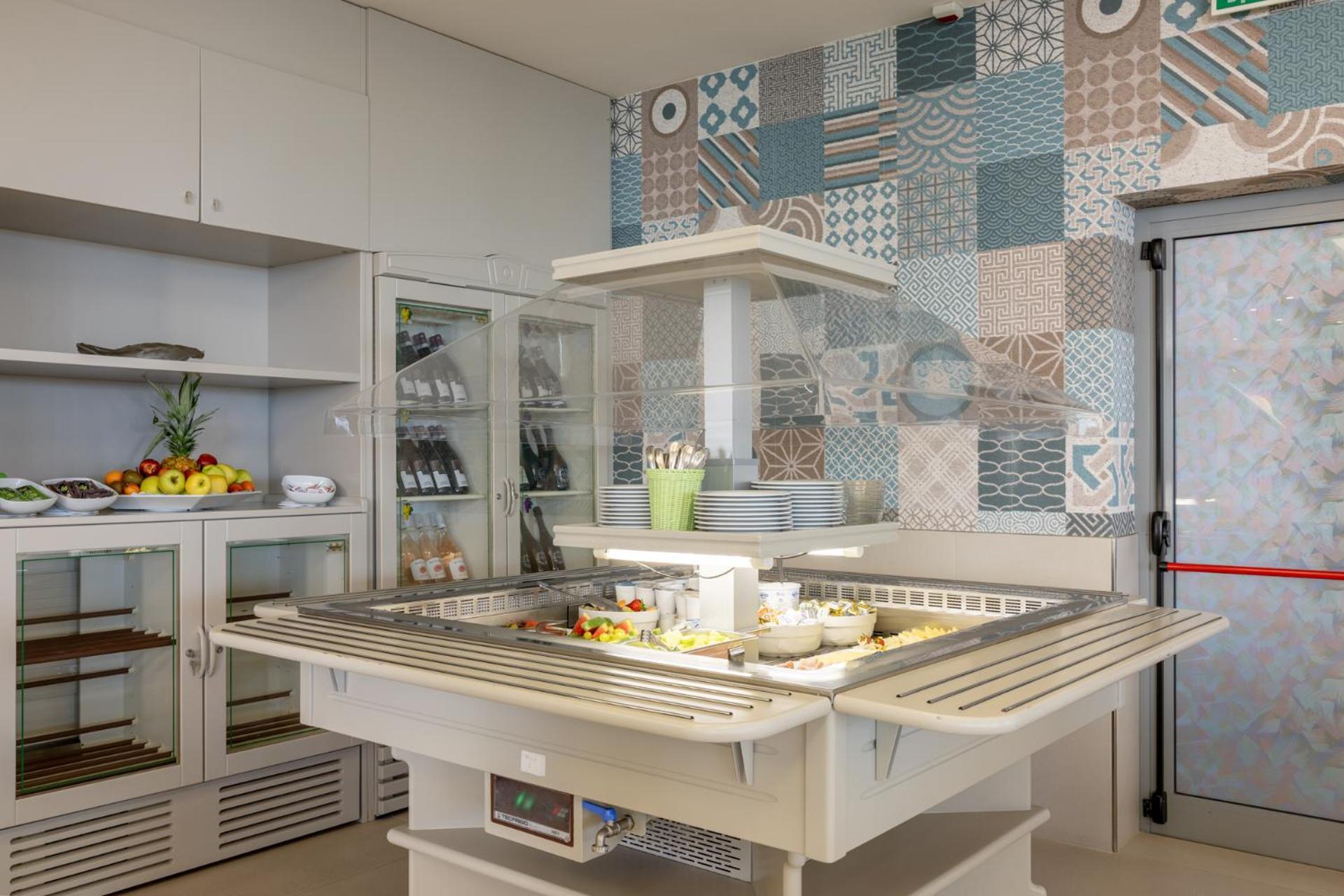קאורלה Hotel Monaco מראה חיצוני תמונה