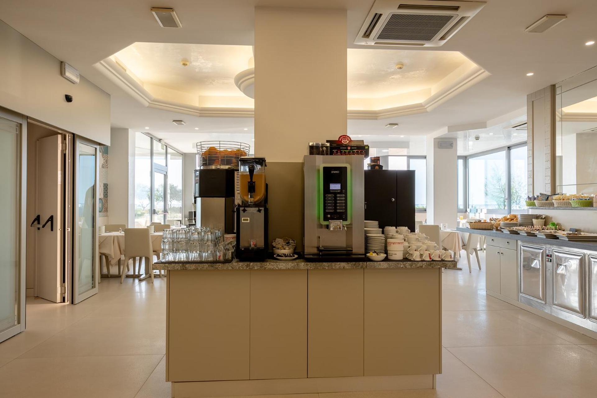 קאורלה Hotel Monaco מראה חיצוני תמונה
